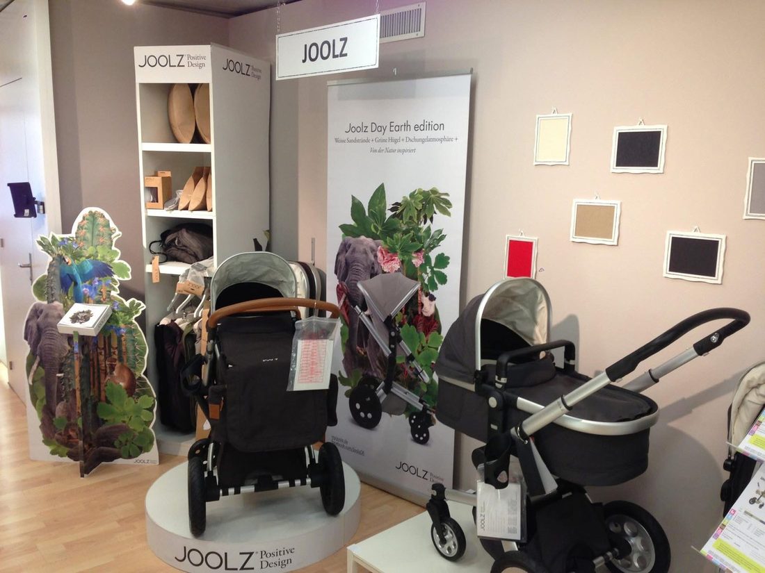 Joolz-Shop-in-Shop mit Kinderwagen und Displays bei Dreikäsehoch in Lörrach